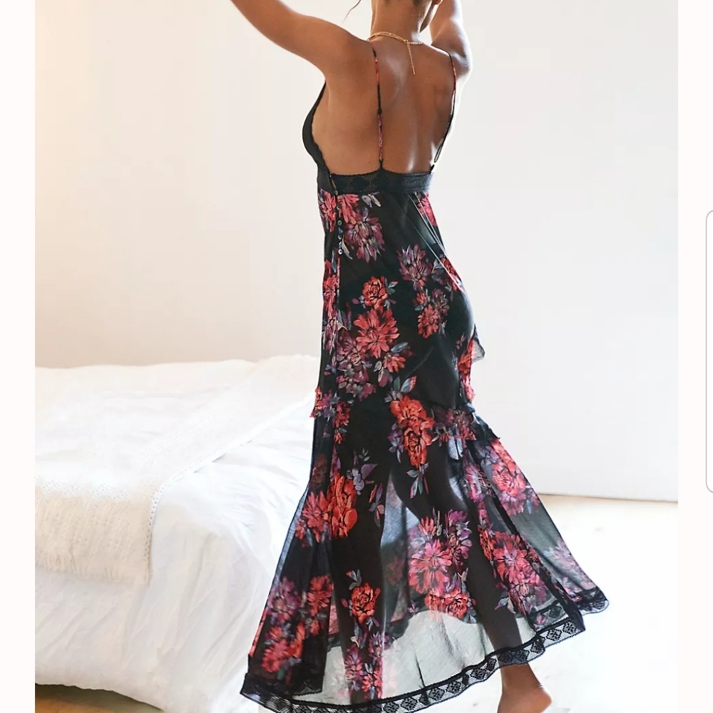 SOLD New $118 Stay Awhile Maxi Slip by Free People - Picture 2 of 6